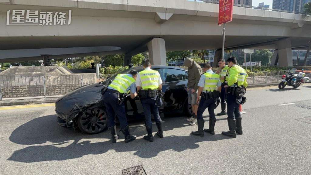肇事Tesla私家车。资料图片 肇事Tesla私家车。资料图片