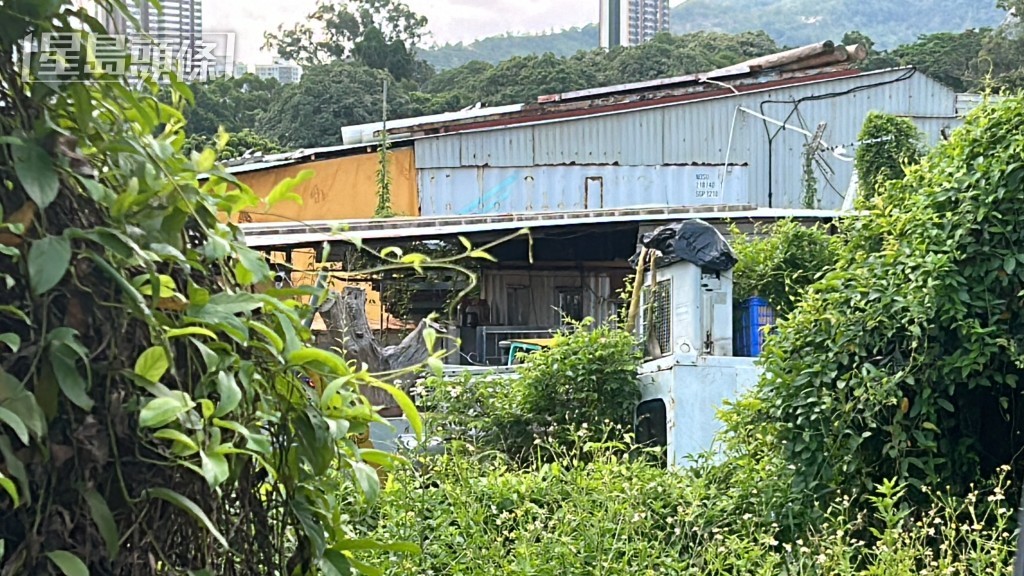死者生前居住的貨櫃屋,在貨倉附近。 死者生前居住的貨櫃屋,在貨倉附近。
