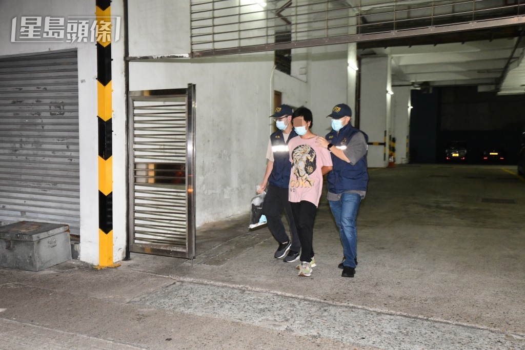 被捕的26岁男子报称是散工，平均月入只是1.1万元。徐裕民摄