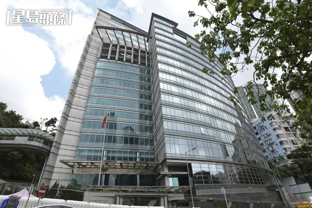 據報，外交部駐港特派員公署要求所有駐港總領事館申報本地僱員資料。資料圖片