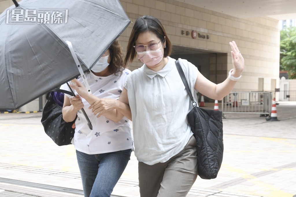 張美蓮(紅日罩)堅稱曾3次檢查活栓都是開啟。陳浩元攝 張美蓮(紅日罩)堅稱曾3次檢查活栓都是開啟。陳浩元攝