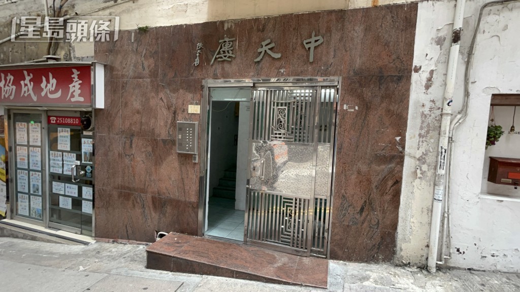 現場是長康街22號。 現場是長康街22號。