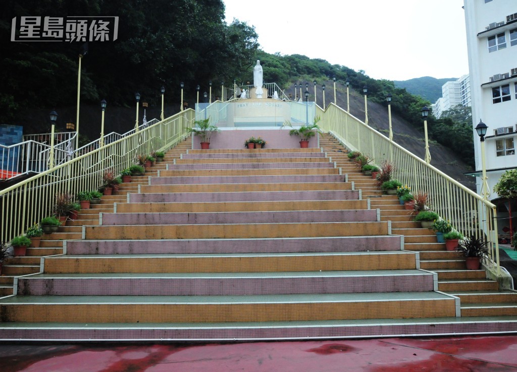 有64年歷史的玫瑰崗學校，其津貼辦學的中學部宣布將於3年後、即2025/26學年結束後停辦。資料圖片