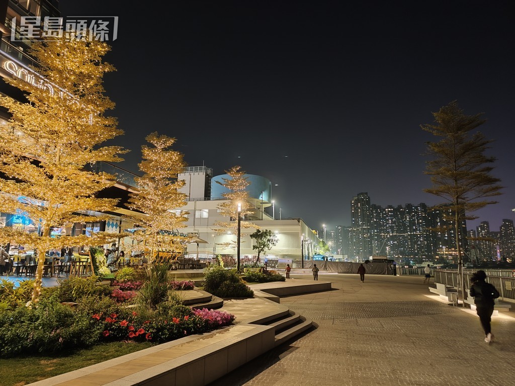 Note 14 Pro+主鏡擁有f/1.65大光圈，夜攝成像明亮無雜訊。