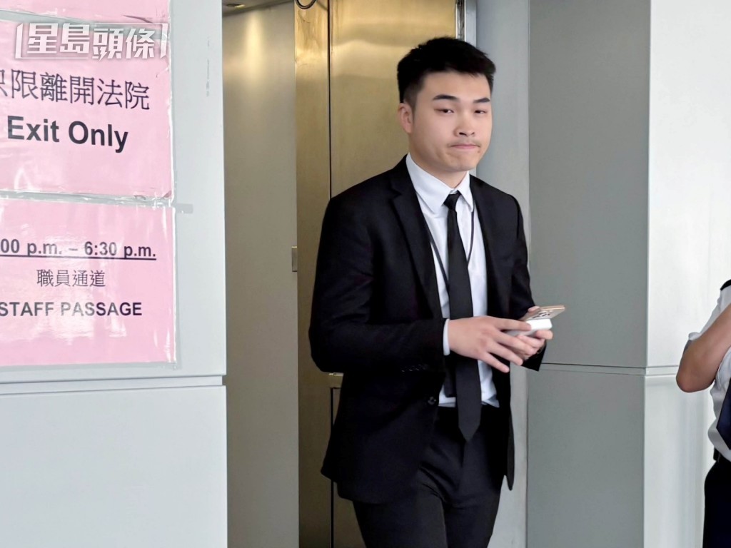警员20143否认进行录影会面前,曾向吴启正威吓诱使。陈子豪摄 警员20143否认进行录影会面前,曾向吴启正威吓诱使。陈子豪摄