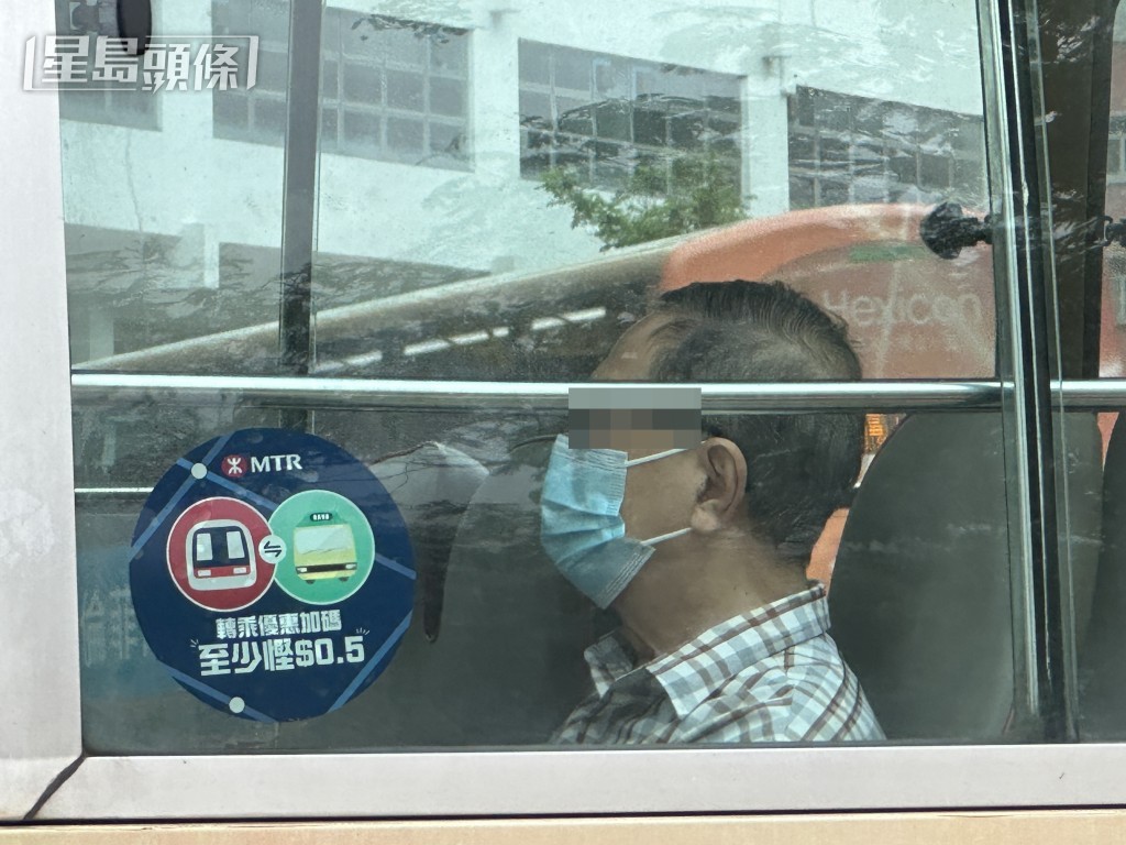 綠Van司機助查。梁國峰攝