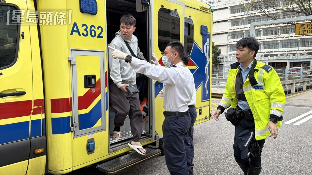 伤者中有男亲友陪同送院。