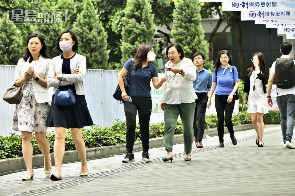 今次是公务员事务局首次派员到上海和北京举行招聘讲座。资料图片