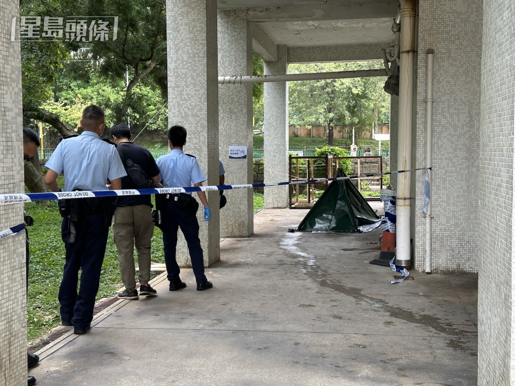 多名警員到場調查。梁國峰攝