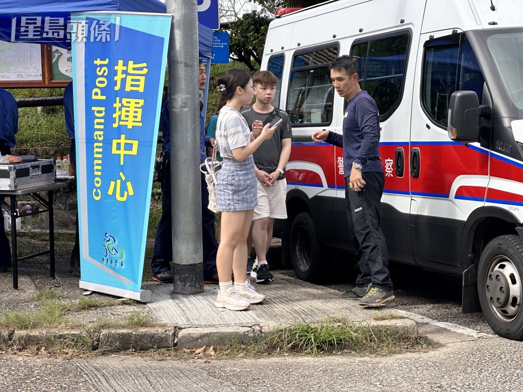 懷疑失蹤者的家屬到場。