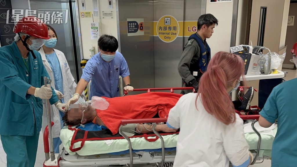 男子獲送院時陷入昏迷。梁國峰攝