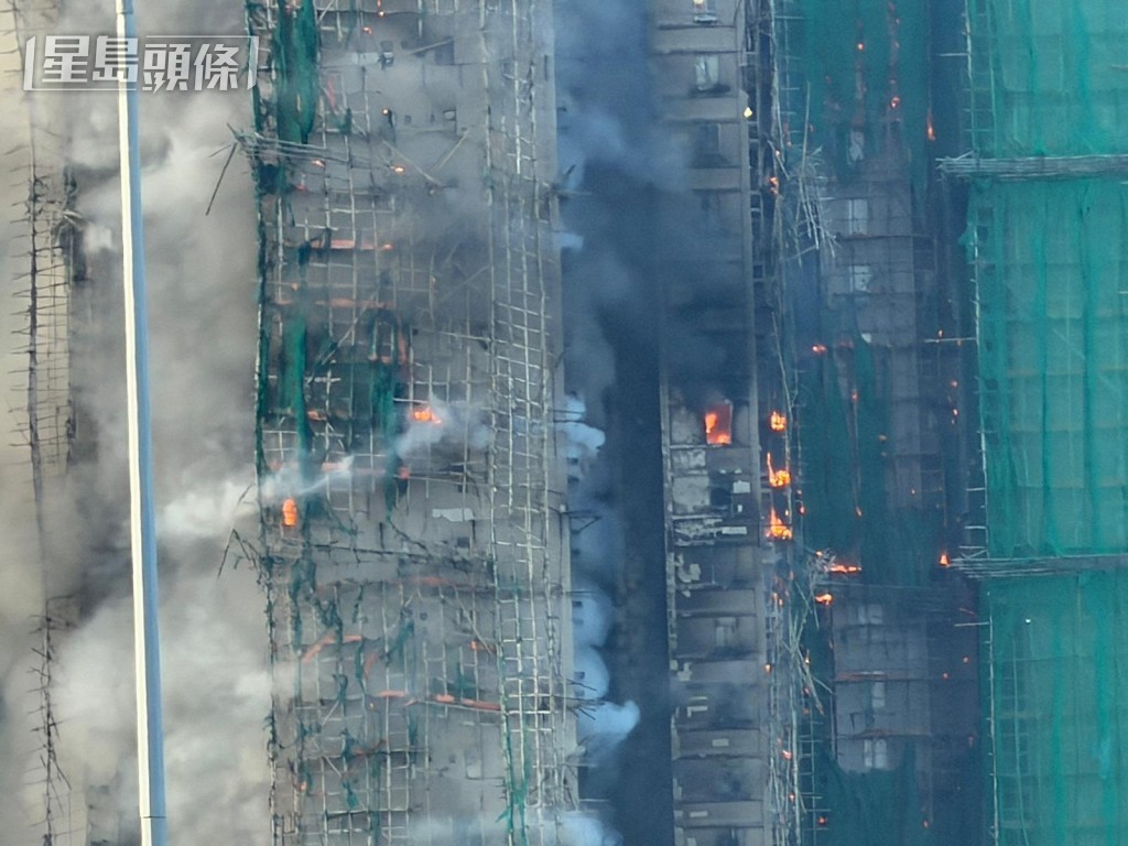 宏福苑五級火焚燒逾43小時被救熄。資料圖片 宏福苑五級火焚燒逾43小時被救熄。資料圖片