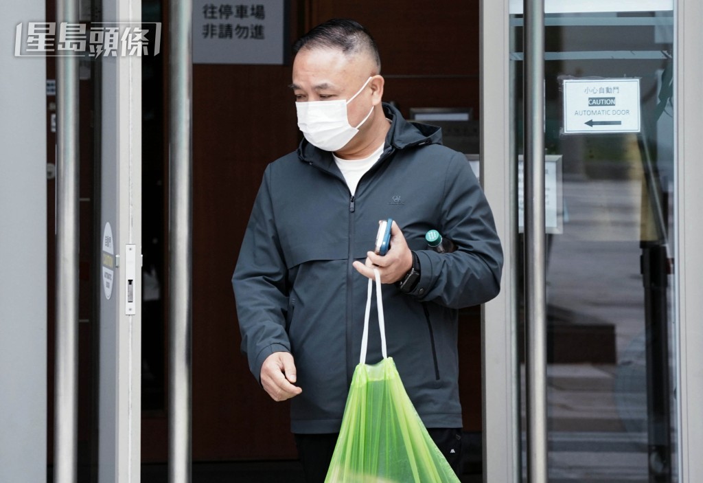 被告友人黄永忠（音译）称自己只是中间人。汪旭峰摄