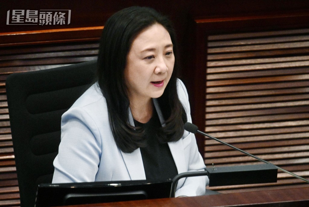 葛珮帆提問，政府會否考慮與國家級數據中心合作，建設跨境數據平台。資料圖片