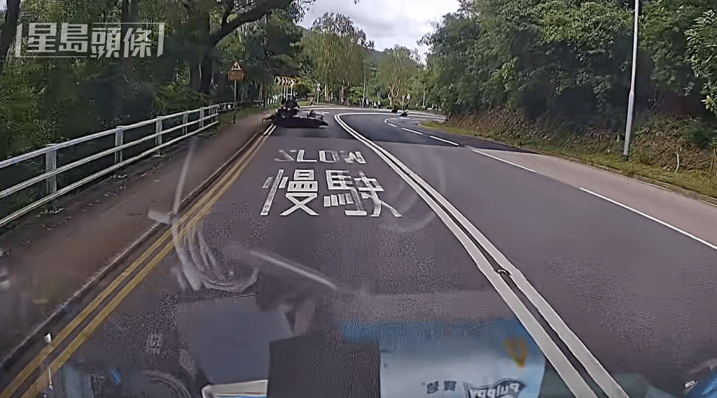 兩車發生猛烈相撞。fb：車cam L（香港群組）