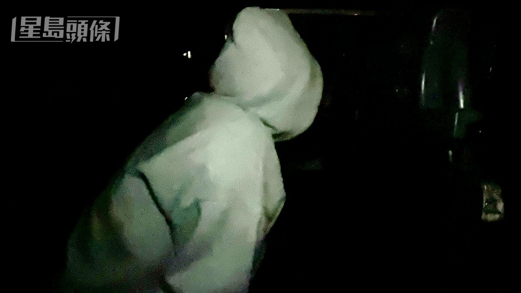 警方帶走男司機調查。蔡楚輝攝 警方帶走男司機調查。蔡楚輝攝