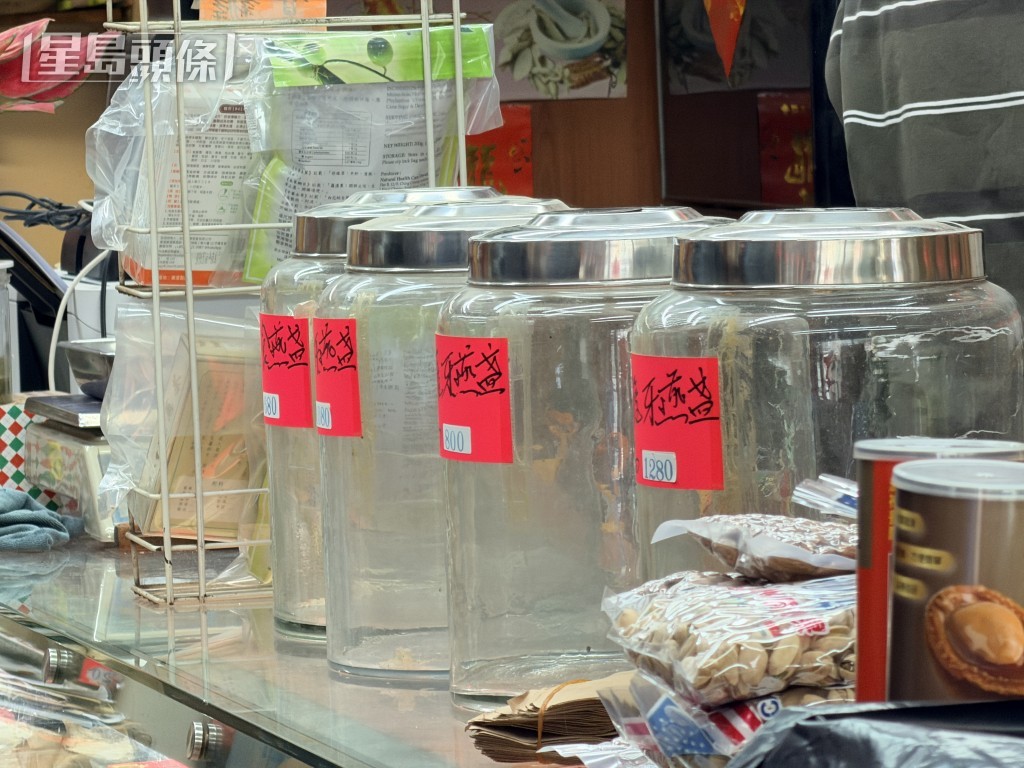 店內部分花膠、鮑魚、魚翅及燕窩等貴價貨品被偷走。