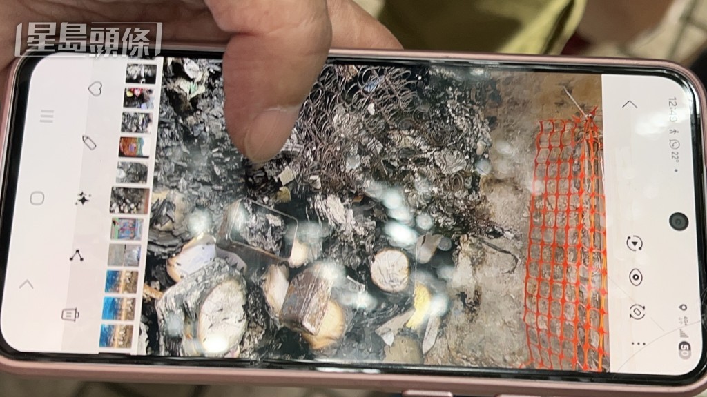 朱女士展示单位焚毁严重,虽然寻回夹万内约10万现金,但全部钱付之一炬。 朱女士展示单位焚毁严重,虽然寻回夹万内约10万现金,但全部钱付之一炬。