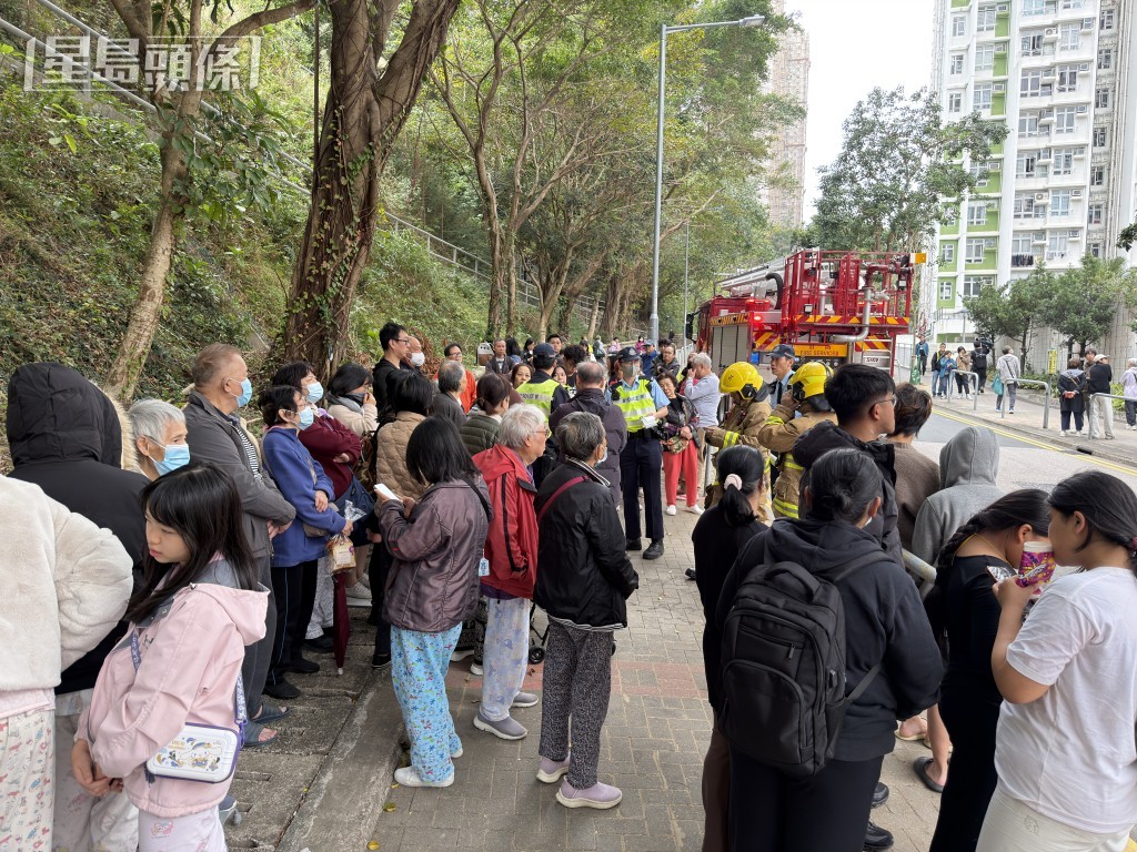 約百名居民疏散。