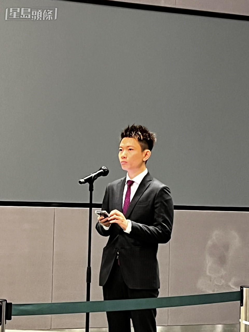 何梓滔今日何梓滔初試啼聲主持行會記招。李健威攝