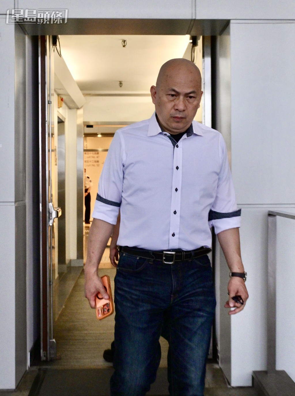 「華記正能量」楊官華到庭旁聽。蘇正謙攝