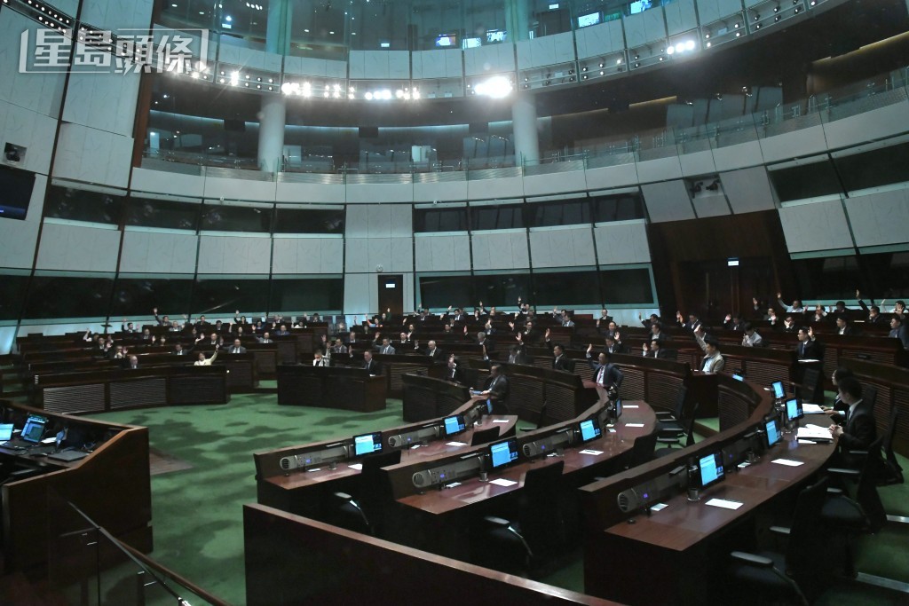 立法會今日（11日）恢復二讀《2025年博彩税(修訂)條例草案》。何健勇攝