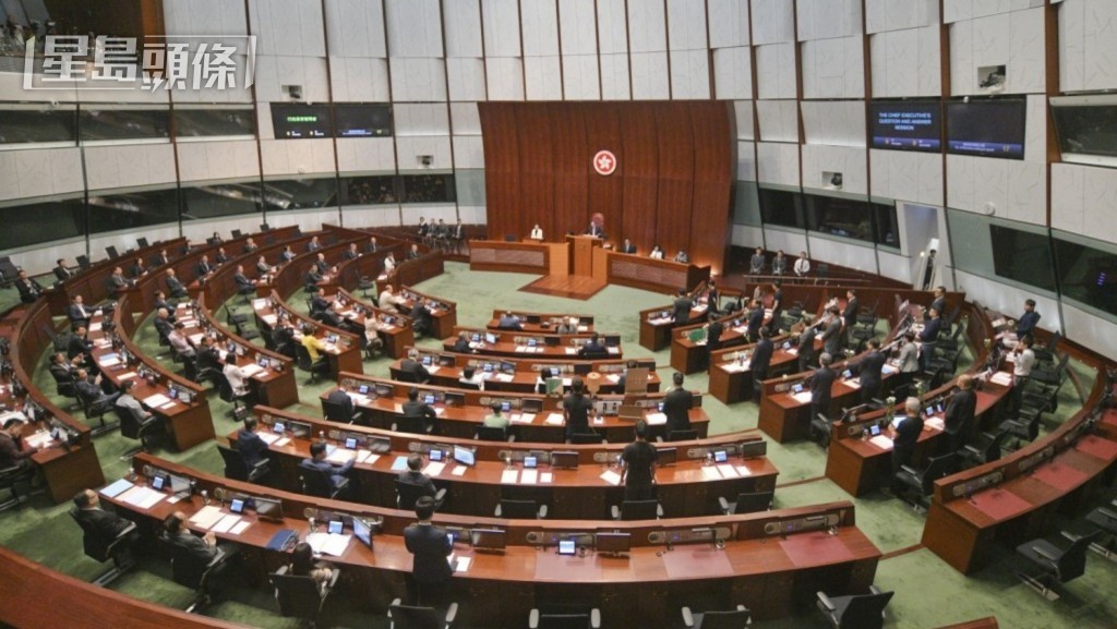 立法會大會繼續辯論由選委界江玉歡提出的無約束力議員議案。資料圖片