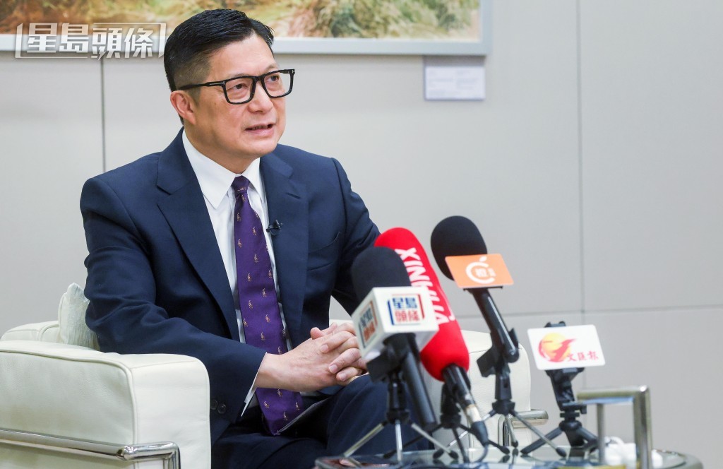 今年4月15日是第11个「全民国家安全教育日」，保安局局长邓炳强指出，政府将举行一连串活动，务求将国安教育做得更深更广。