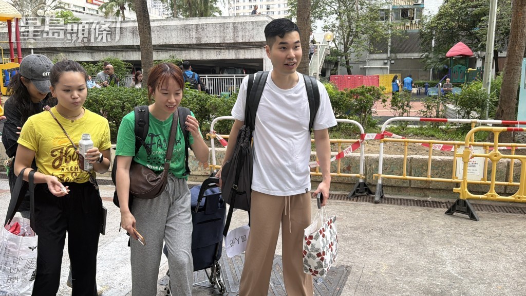 大火令鄺小姐要推遲婚禮,專注處理善後安排。 大火令鄺小姐要推遲婚禮,專注處理善後安排。