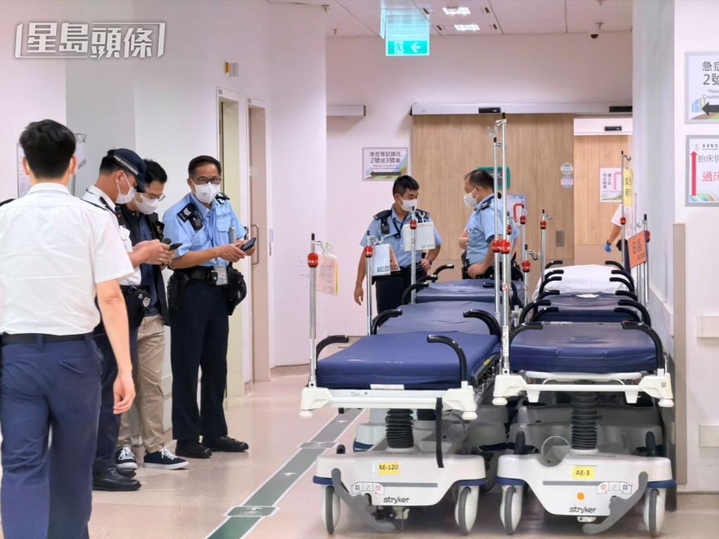 警方在醫院調查案件。梁國峰攝 警方在醫院調查案件。梁國峰攝