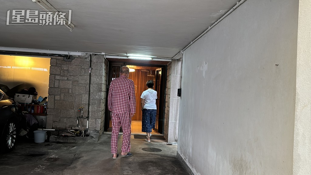男女戶主幸保不失。梁國峰攝