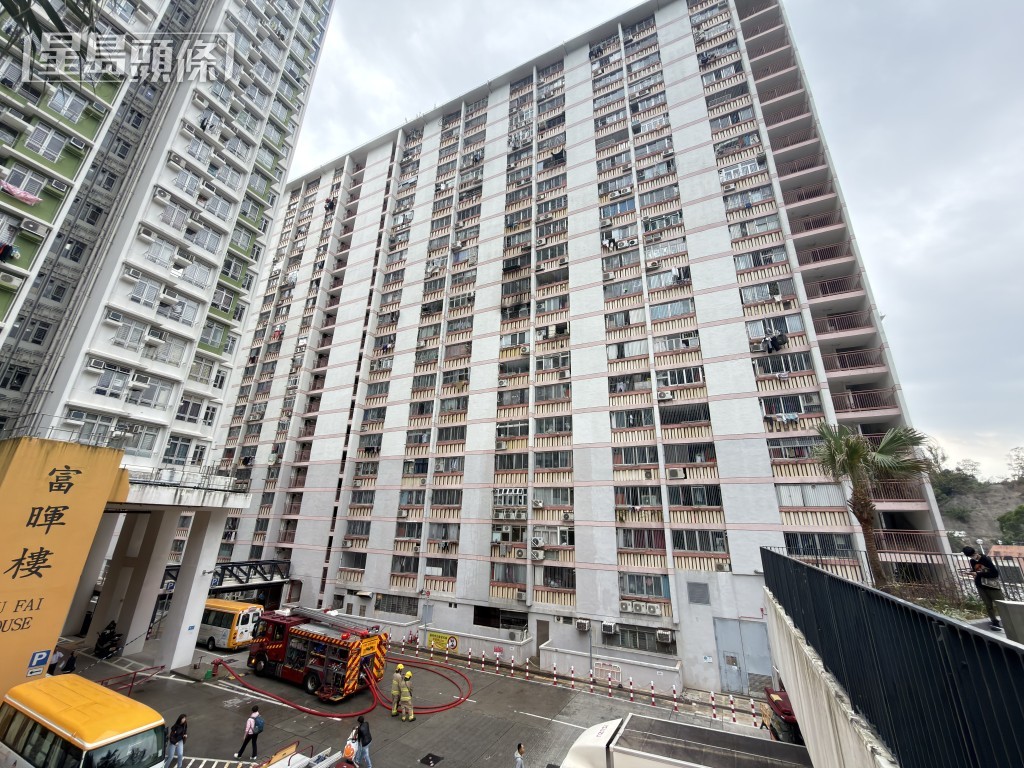 現場是富山邨富信樓。梁國峰攝