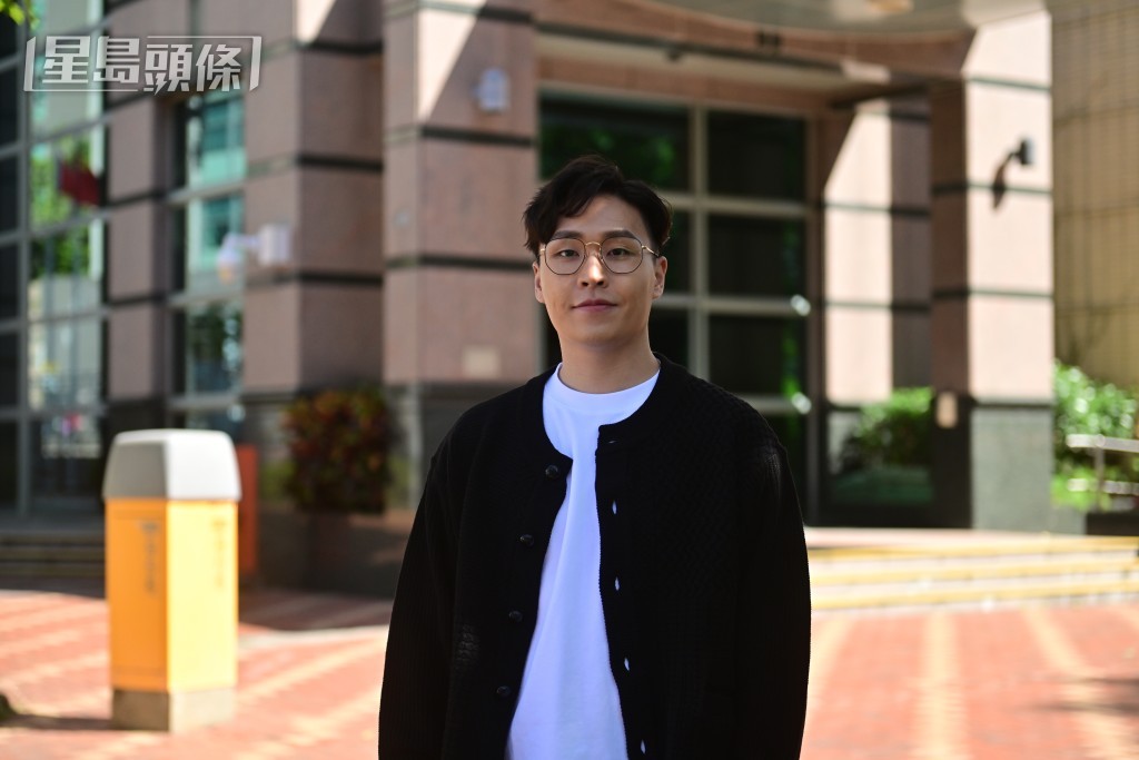 鄭雋熹今早到庭應訊。陳極彰攝