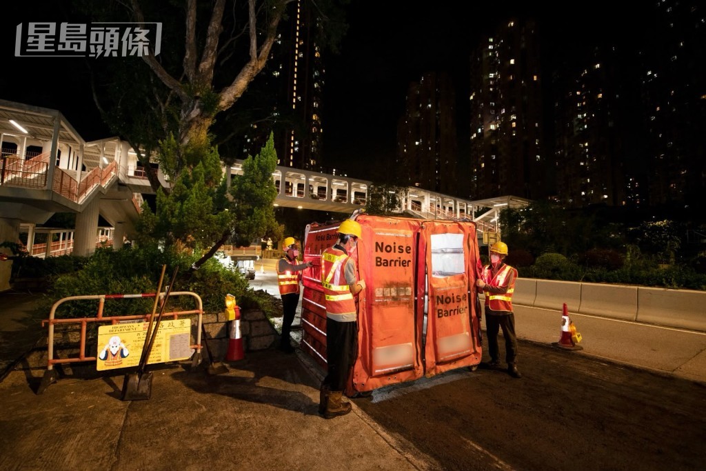 這款創新隔音罩的重量比傳統隔音罩減輕一半,工人操作時更加靈活。 這款創新隔音罩的重量比傳統隔音罩減輕一半,工人操作時更加靈活。