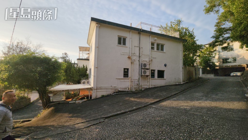 观海别墅单位遭爆窃。黎志伟摄 观海别墅单位遭爆窃。黎志伟摄