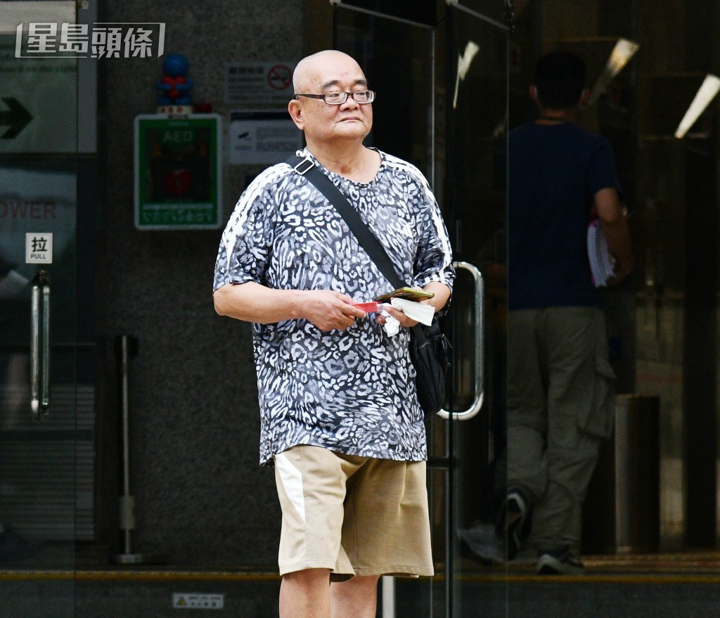 侯志平供稱不知道誰人放置快艇在涉案地段,強調「唔係我管」、「無必要問」。何健勇攝 侯志平供稱不知道誰人放置快艇在涉案地段,強調「唔係我管」、「無必要問」。何健勇攝