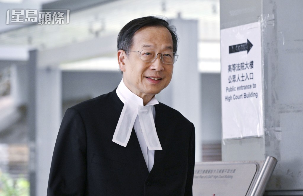 被告方代表資深大律師余若海指,周亦卿當年於清醒及有精神行為能力下簽署2015年遺囑。蘇正謙攝 被告方代表資深大律師余若海指,周亦卿當年於清醒及有精神行為能力下簽署2015年遺囑。蘇正謙攝