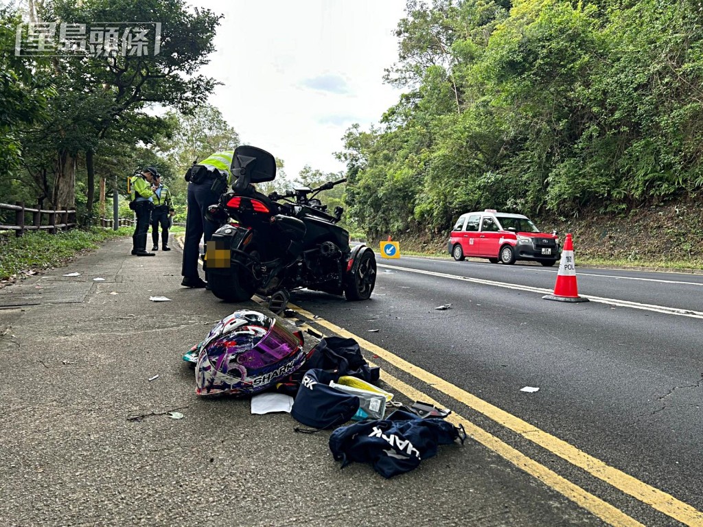 現場遺下一些鐵騎士物件。曾志恆攝 現場遺下一些鐵騎士物件。曾志恆攝