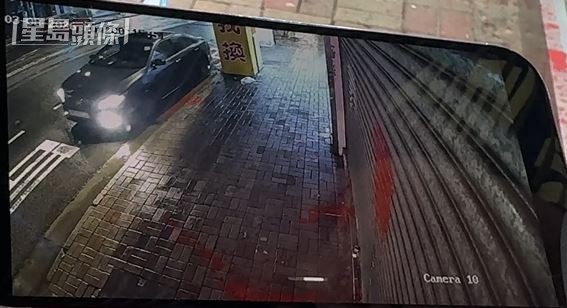 閉路電視拍得凌晨時分歹徒駕車到場犯案。梁國峰攝 閉路電視拍得凌晨時分歹徒駕車到場犯案。梁國峰攝
