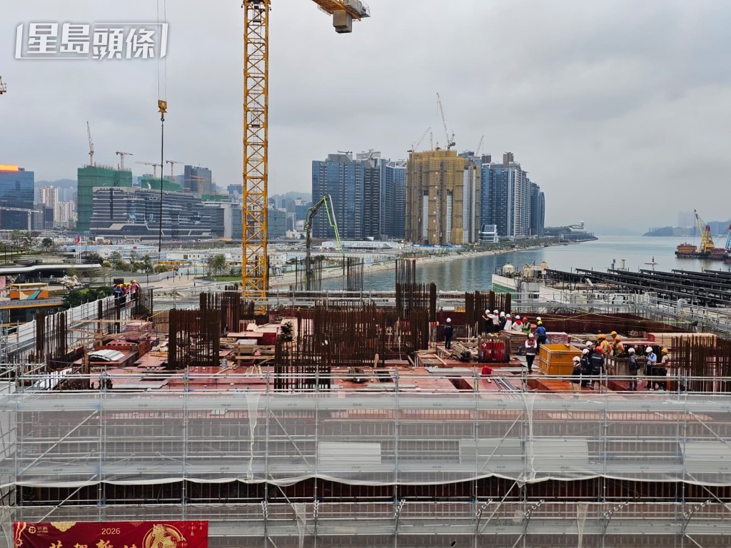 現場為土瓜灣道與木廠街交界一地盤。