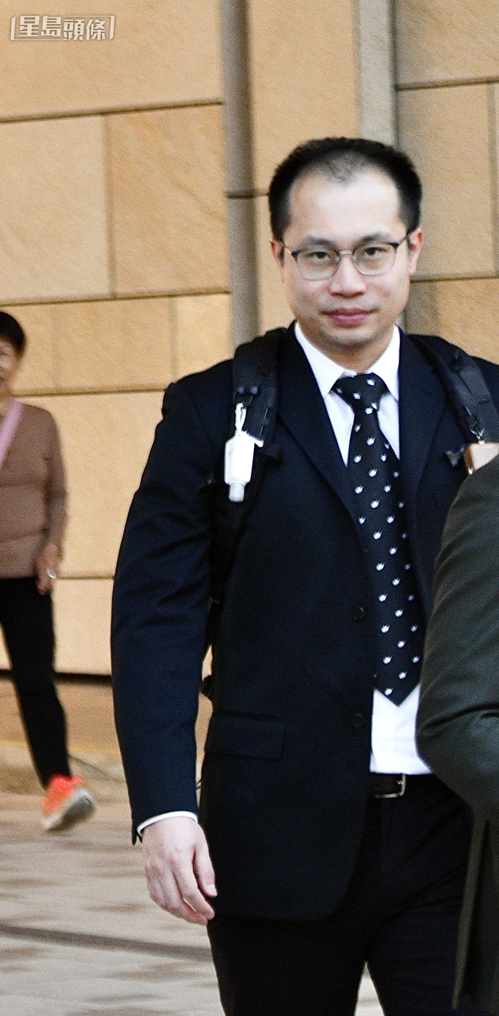 軍裝巡邏警許文豪供稱，8時43分抵達案發現場時，死者已身亡並出現屍斑。盧江球攝