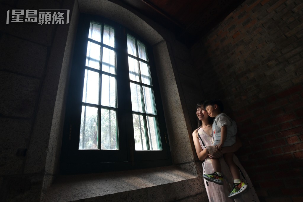 一些不經意表情,都易營造自然的感覺。禇樂琪攝 一些不經意表情,都易營造自然的感覺。禇樂琪攝