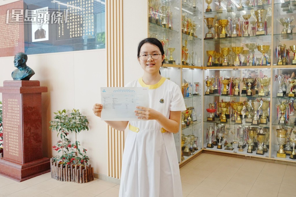王苑廷指因經歷疫情以及父系家族心臟病史,令她萌生從醫念頭。汪旭峰攝 王苑廷指因經歷疫情以及父系家族心臟病史,令她萌生從醫念頭。汪旭峰攝