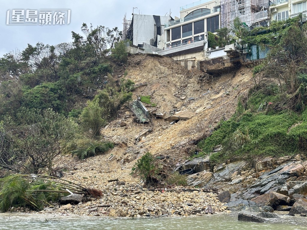 红山半岛大面积山泥倾泻。资料图片