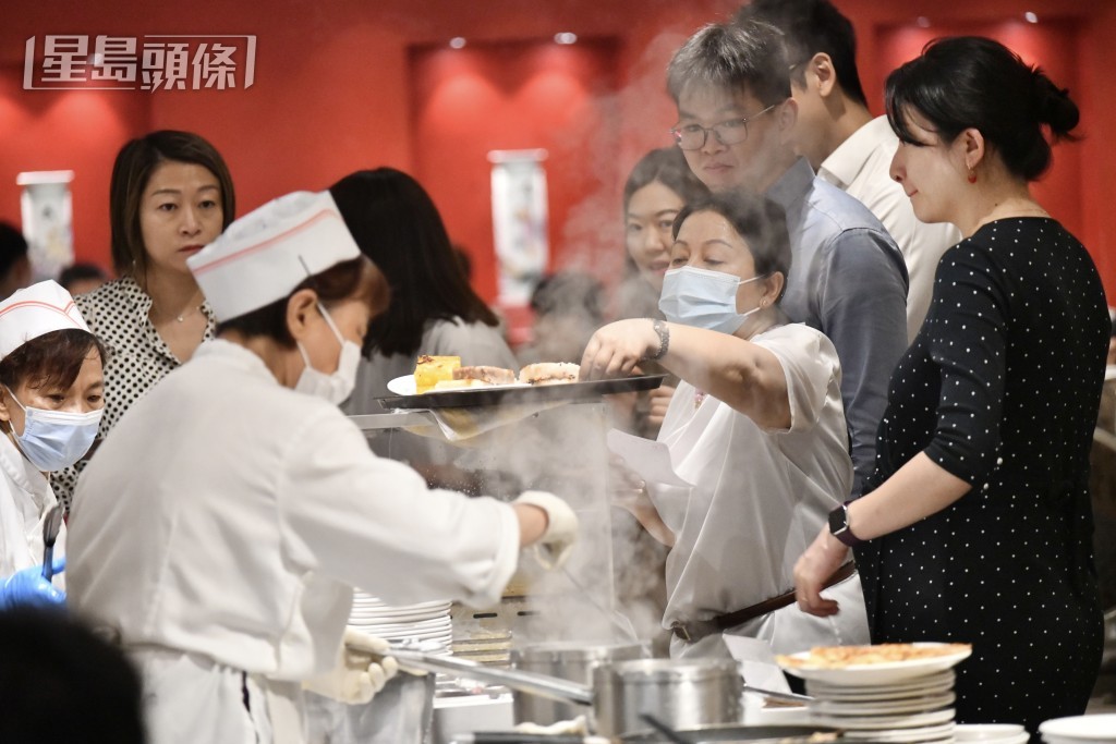茶客指名都的中式點心味道不錯,對結業感可惜。盧江球攝 茶客指名都的中式點心味道不錯,對結業感可惜。盧江球攝