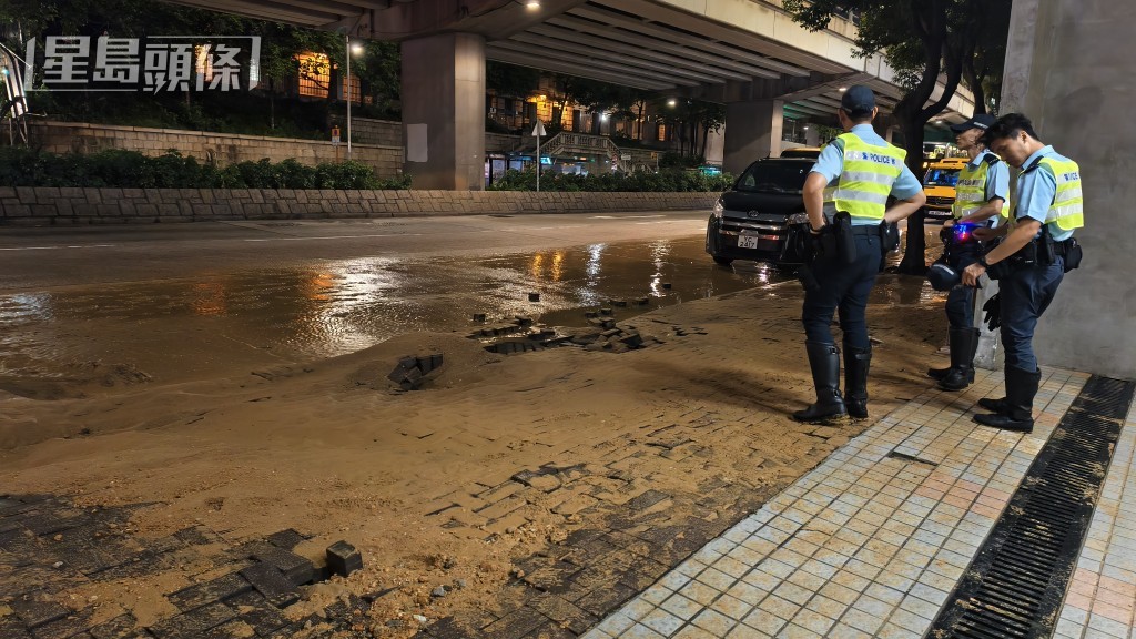 警員到場封鎖現場。徐裕民攝 警員到場封鎖現場。徐裕民攝