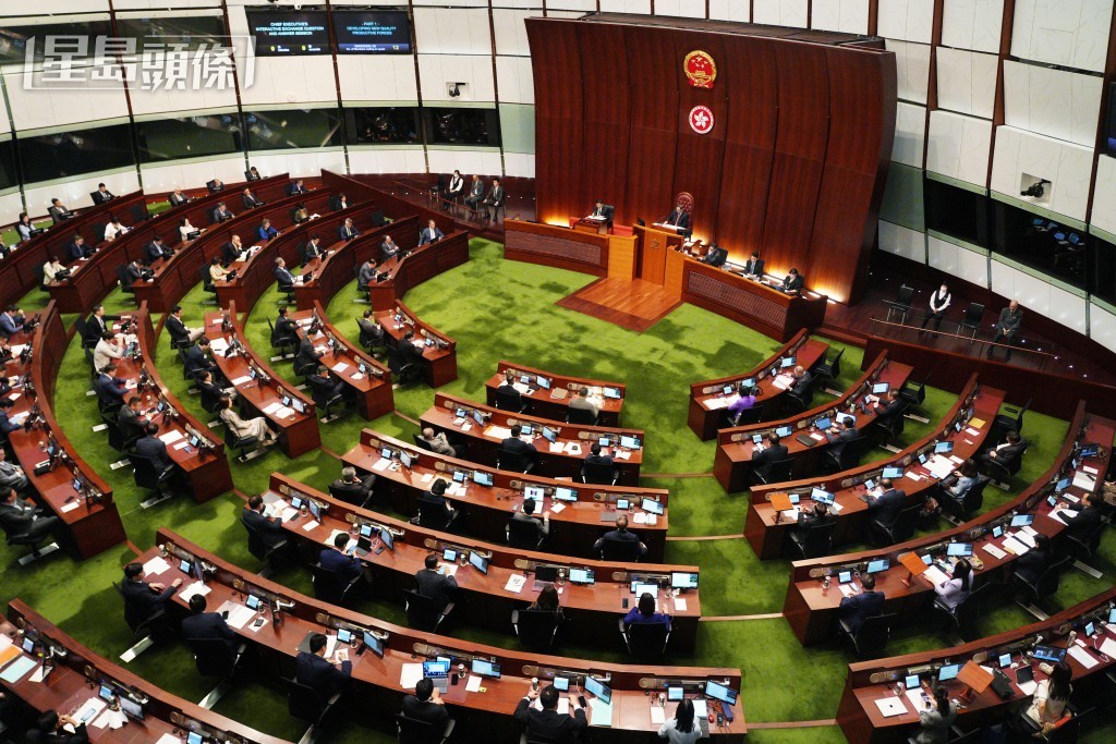 李家超計劃12月12日到立法會舉行特首互動交流答問會。資料圖片 李家超計劃12月12日到立法會舉行特首互動交流答問會。資料圖片