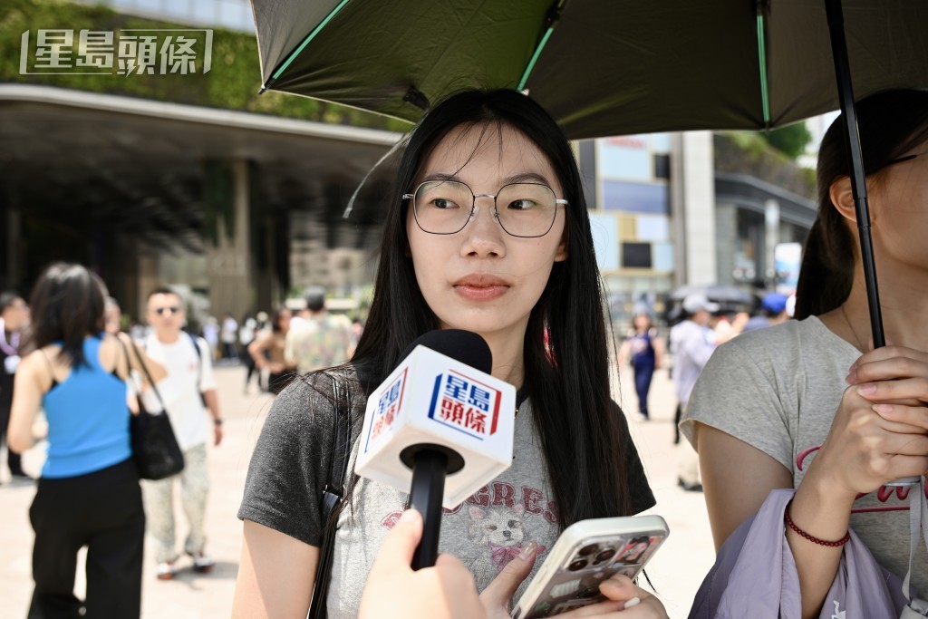 張小姐和朋友一行6人來港旅遊。劉駿軒攝 張小姐和朋友一行6人來港旅遊。劉駿軒攝