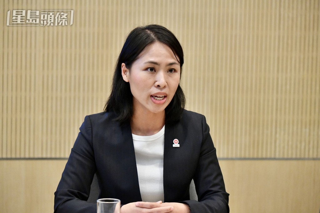 時任保安局緊急事故支援組總保安評核主任紀宛榮。 時任保安局緊急事故支援組總保安評核主任紀宛榮。
