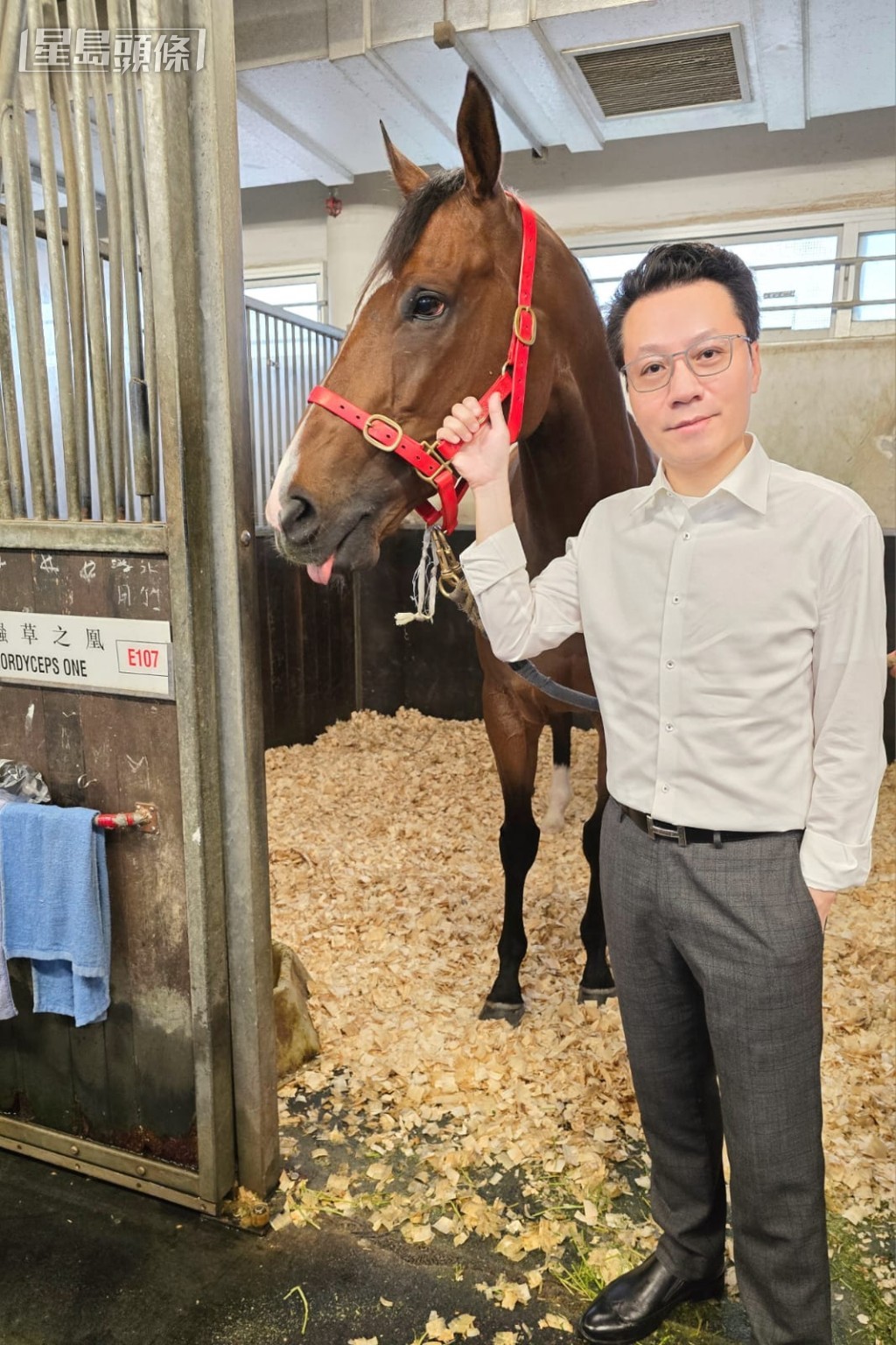 譚健業早前入倉探「蟲草之凰」。 譚健業早前入倉探「蟲草之凰」。